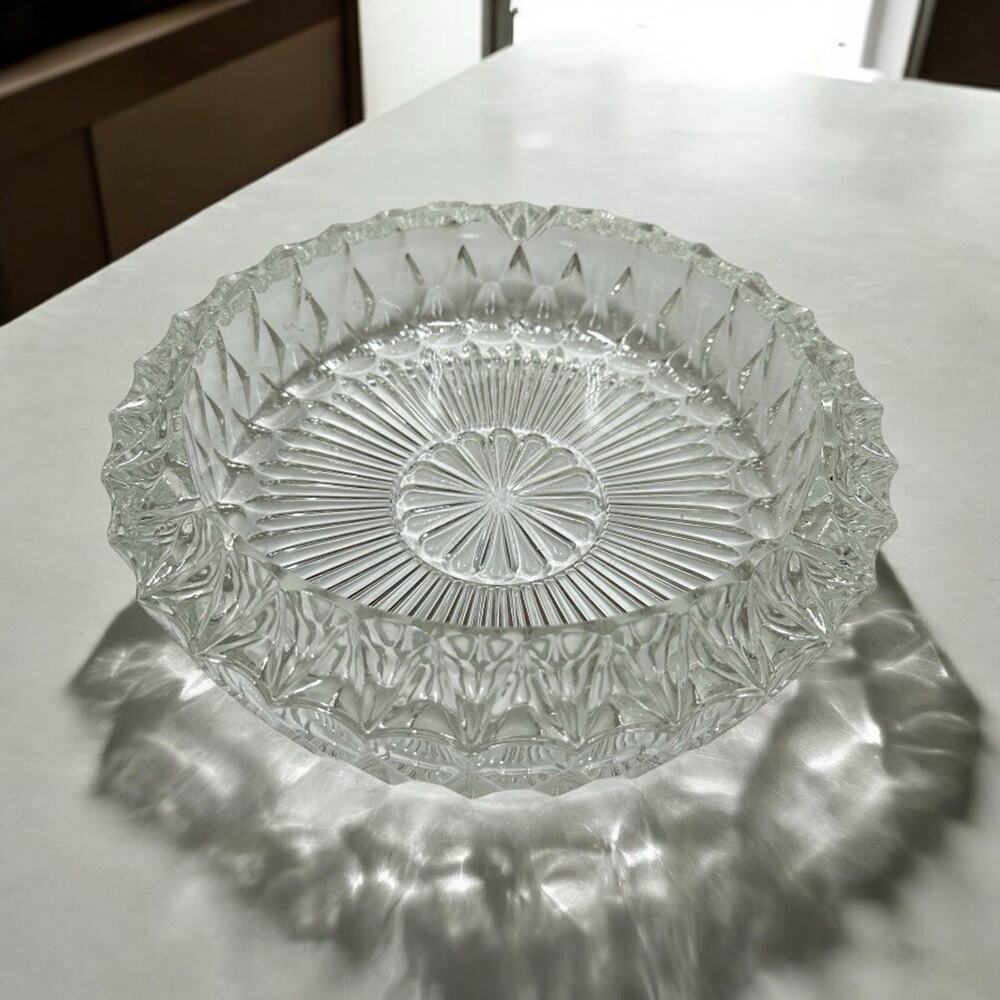 Vtg Chunky Diamond Cut Starburst Ashtray Heavy Glass Crystal Looking‎ Art Deco